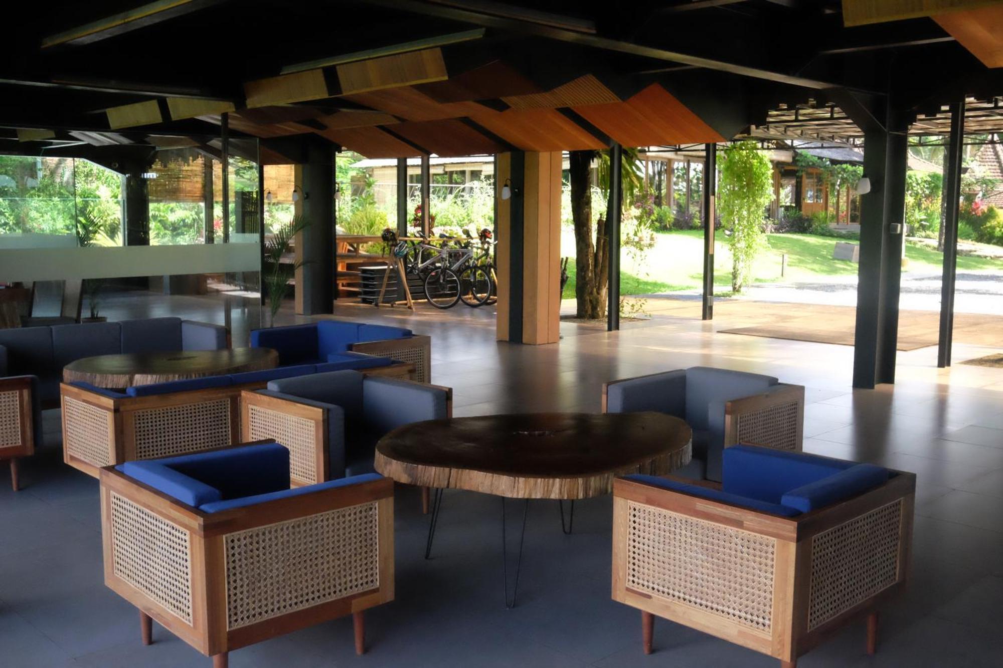 Teras Hotel Ijen Banyuwangi Баньюванги Экстерьер фото